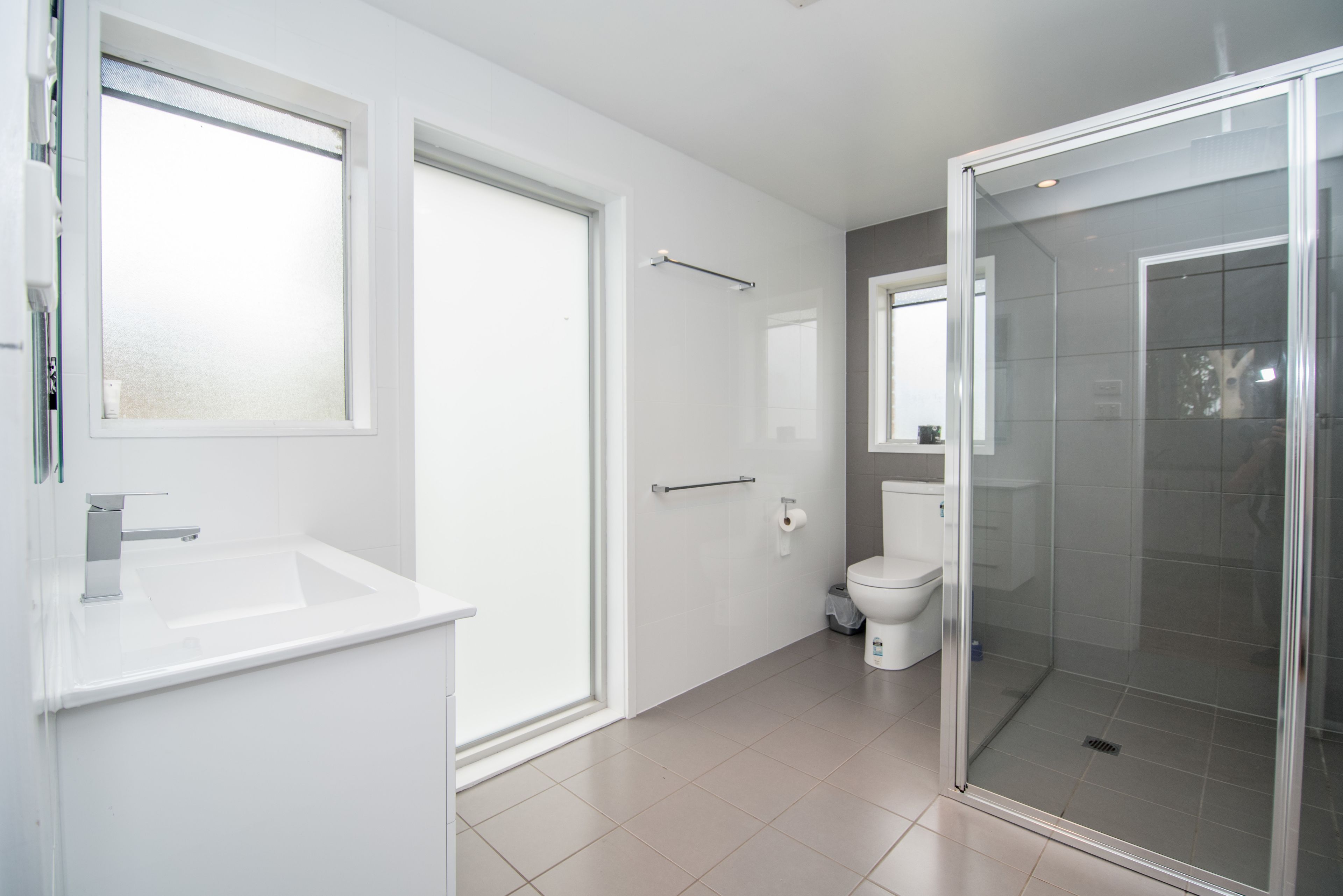 Lakeside Cabin, Sleeps 6 | Bathroom