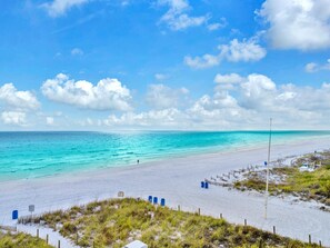 On the beach - Crystal Dunes' Finest 😎😎 Beachfront Completely Remodeled ⛵⛵️ HGTV Worthy 🐠🐬🦀 (Destin)