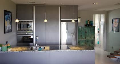 Apartamento de lujo en el paseo marítimo
