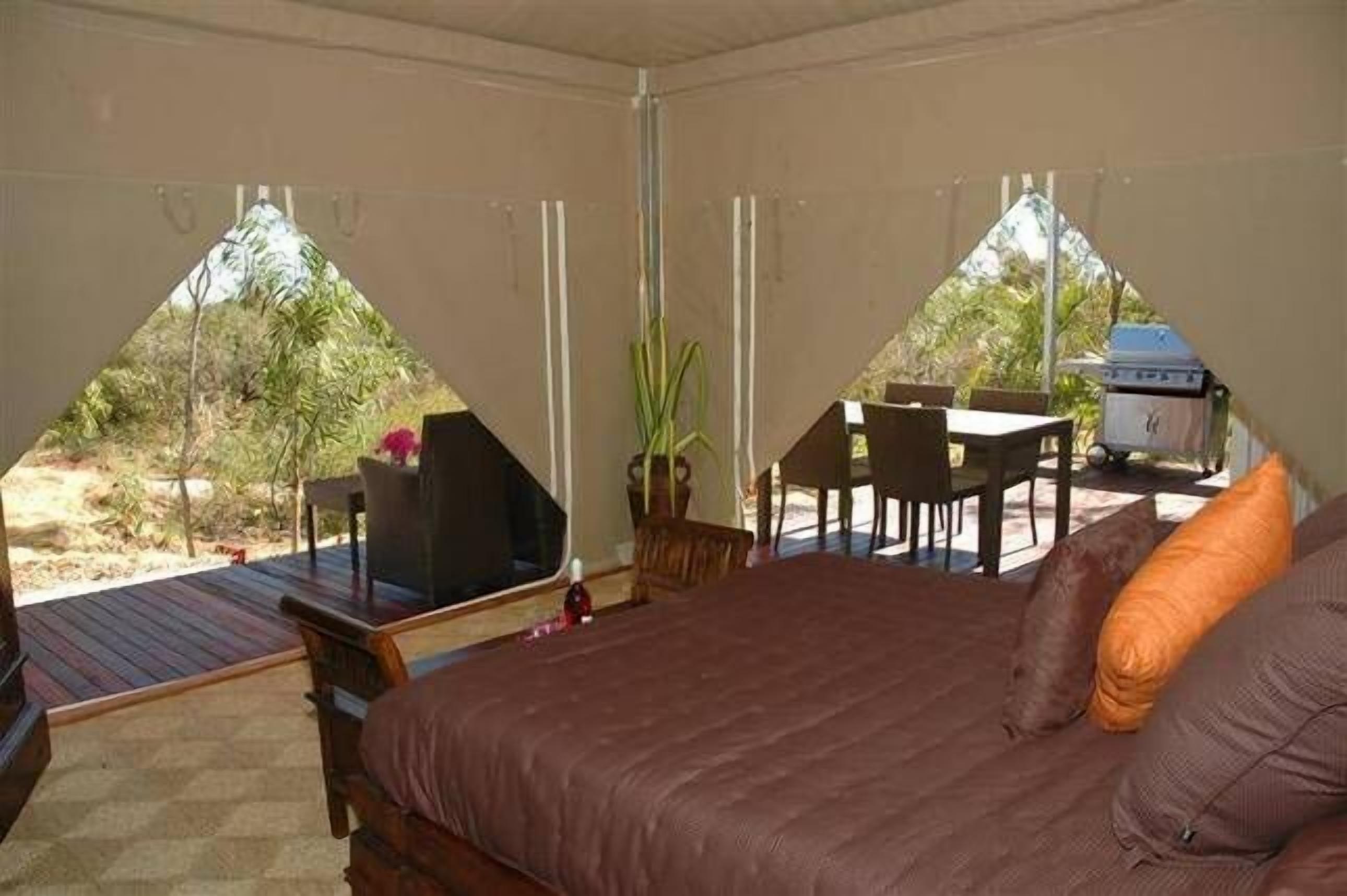 Coconutz - self contained eco tents with fantastic  ocean views — image 10