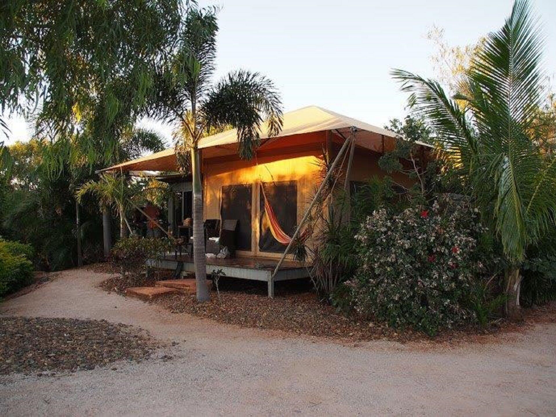 Coconutz - self contained eco tents with fantastic  ocean views — image 5