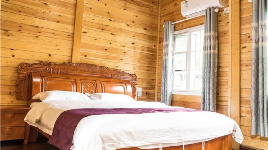 Southeastern Flying Tiger Manor