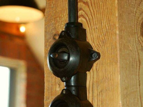 Unclassified image, 1 of 20, button