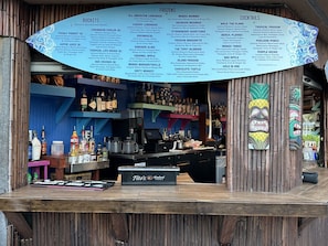 Bar (en la propiedad)