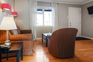 32-inch flat-screen TV with cable channels, TV