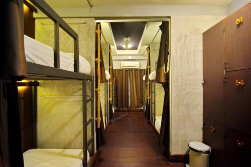 Aha Lanta Cozy Hostel