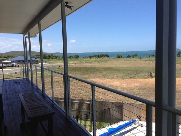 Hus, 3 soverom, 2 bad, bassengutsikt | Utsikt fra rommet