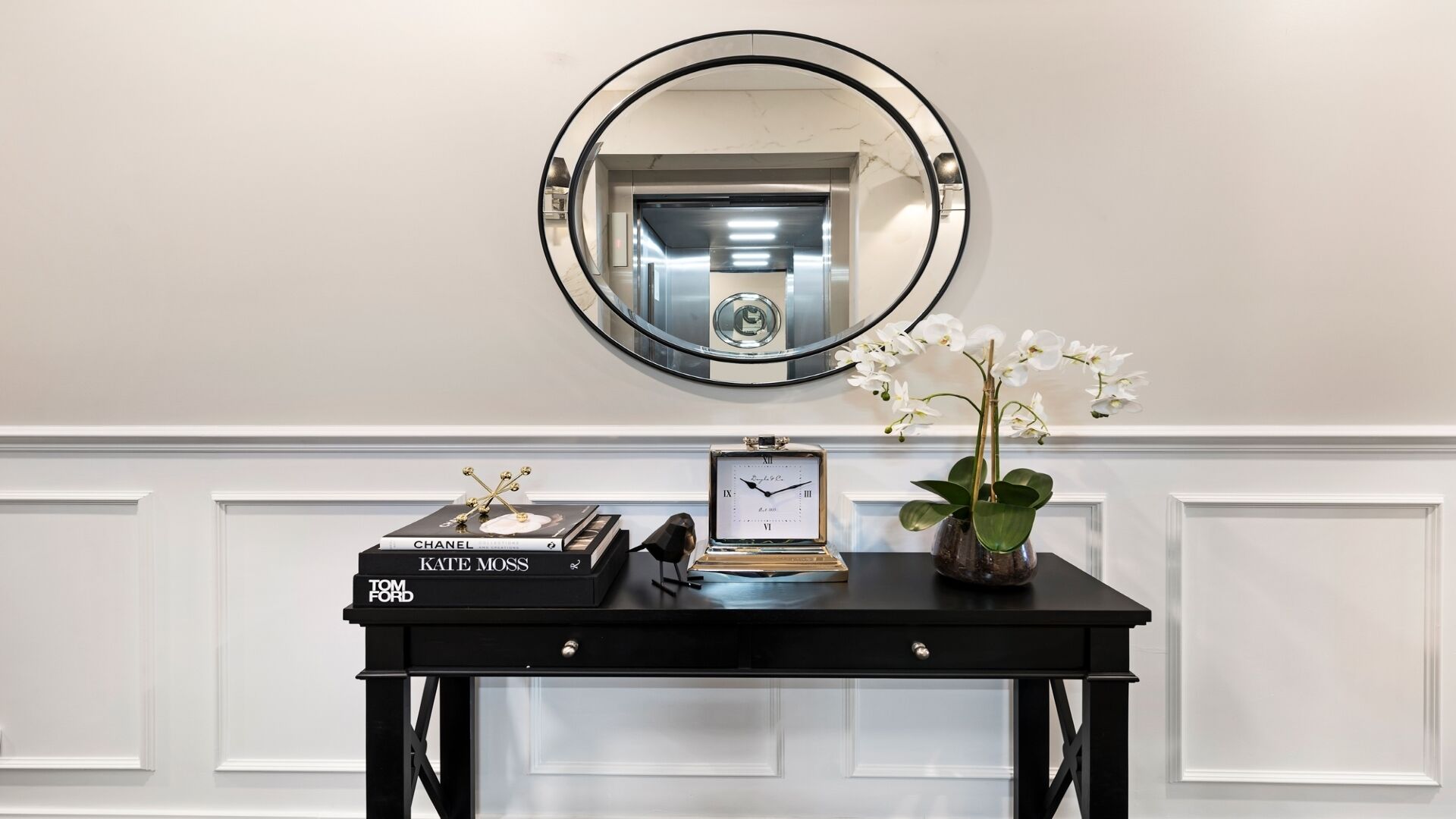 Manhattan Apt Notting Hill 2 Bed Deluxe — image 24