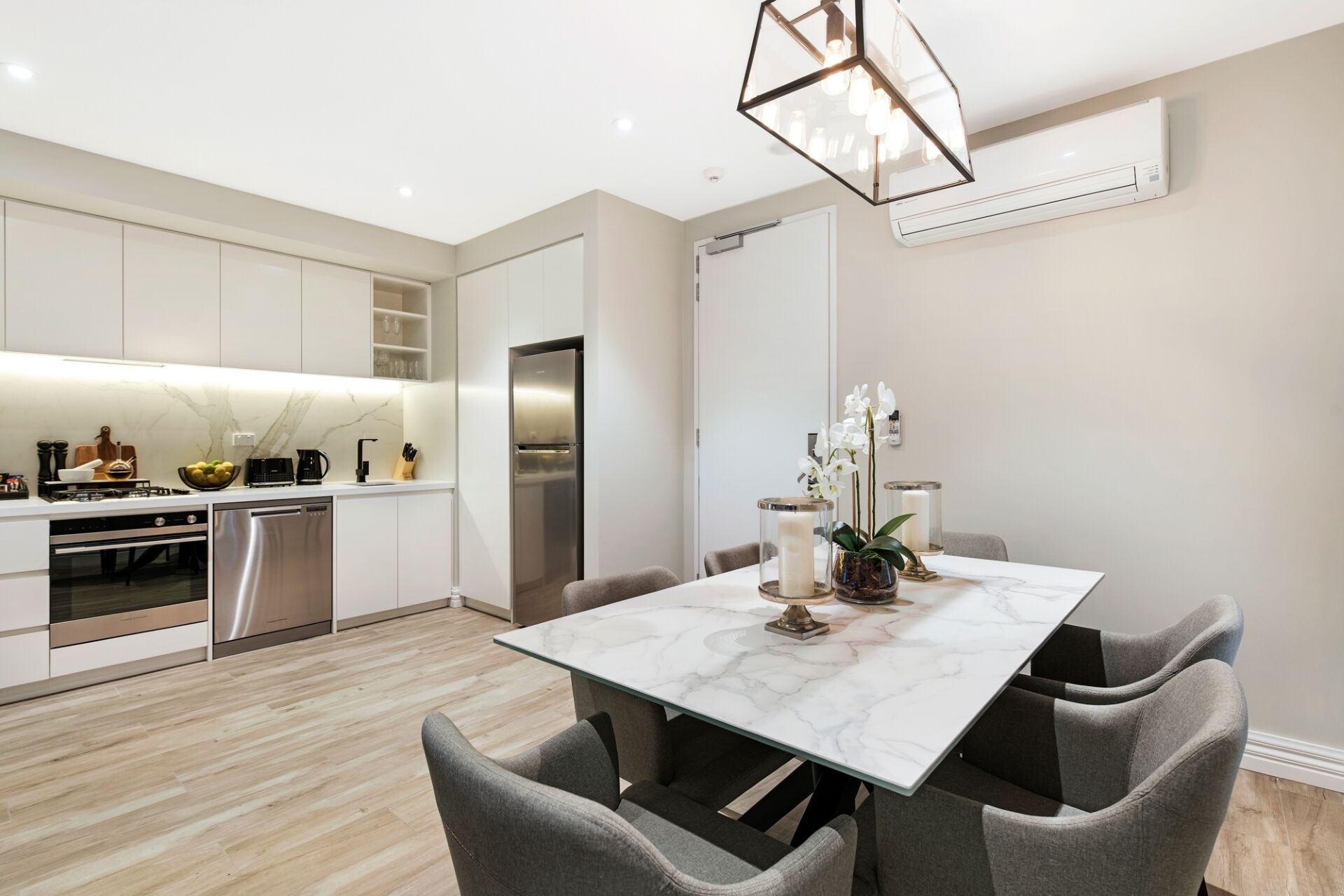 Manhattan Apt Notting Hill 2 Bed Deluxe — image 15