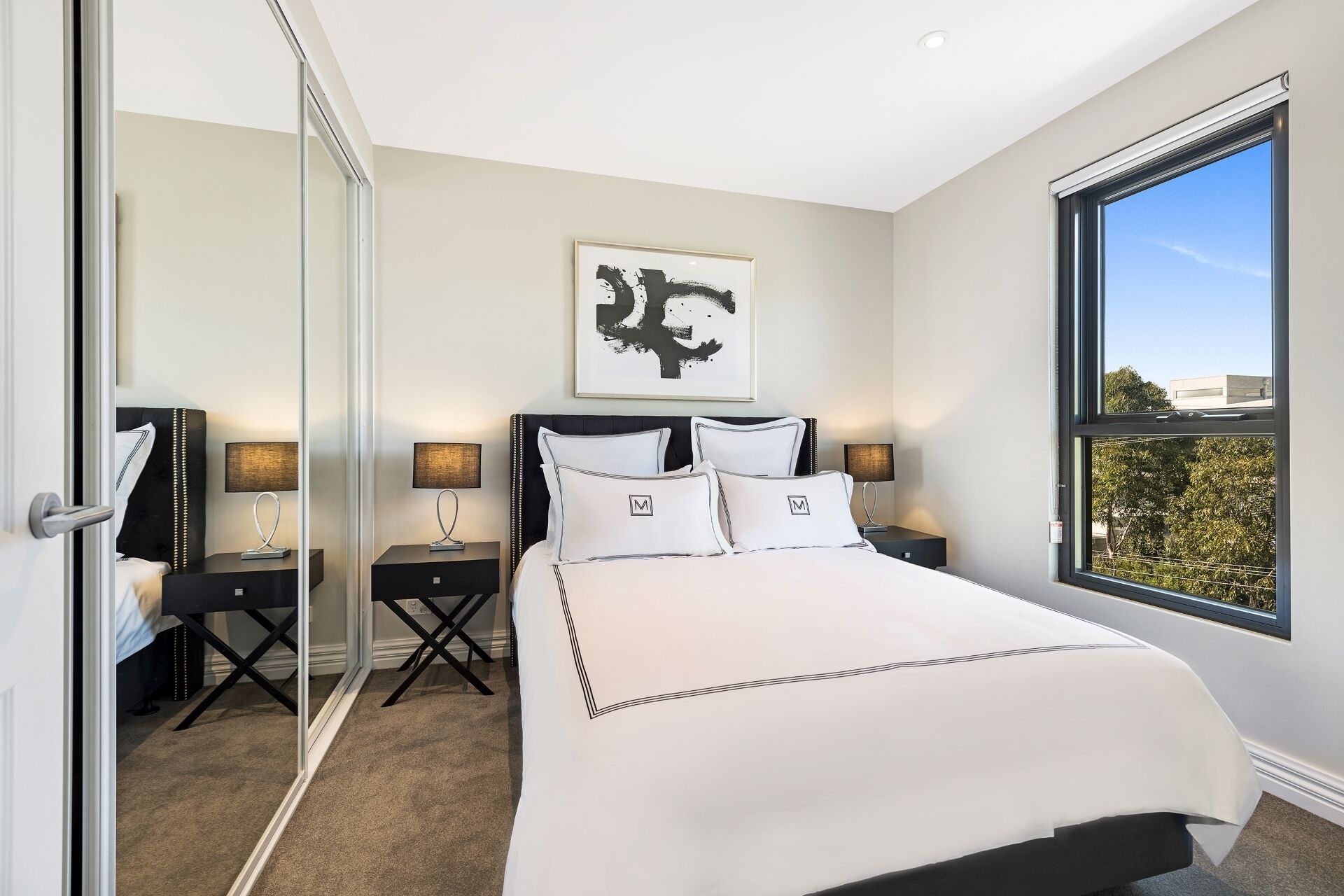 Manhattan Apt Notting Hill 2 Bed Deluxe — image 14
