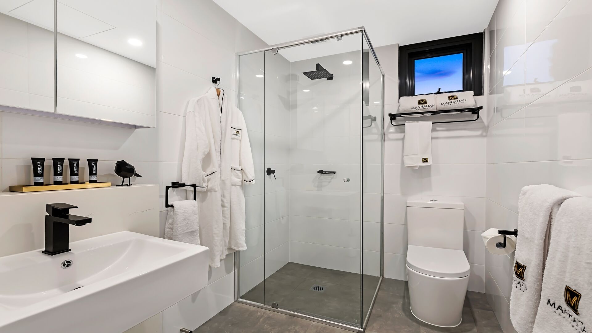 Manhattan Apt Notting Hill 2 Bed Deluxe — image 20