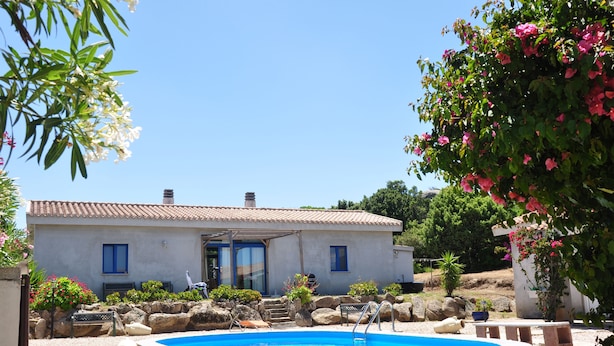 A heated pool - Vacation home with pool, pet-friendly, on the Costa Smeralda, Olbia, Sassari (Arzachena, Sardegna)