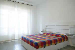 3 bedrooms, iron/ironing board, travel cot, free WiFi