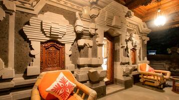 Balinese Suite with Bathtub | Terrace/patio