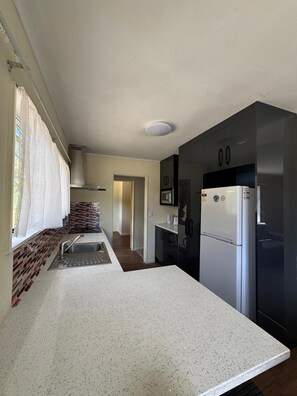 Family Cottage, 3 Bedrooms | Living area - Grandeur Thermal Spa Resort (Taupo)