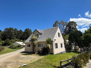 Exterior - Grandeur Thermal Spa Resort (Taupo)