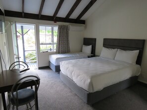 Family Studio - Grandeur Thermal Spa Resort (Taupo)