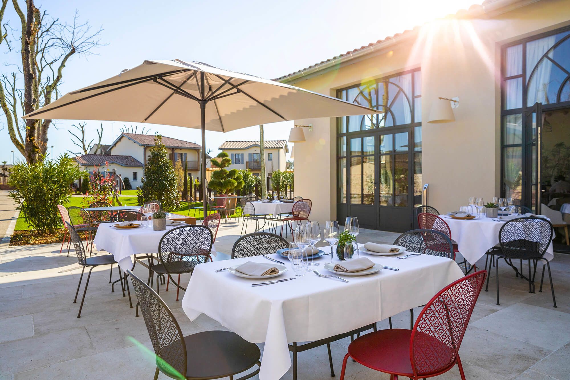 lunch and dinner served, regional cuisine