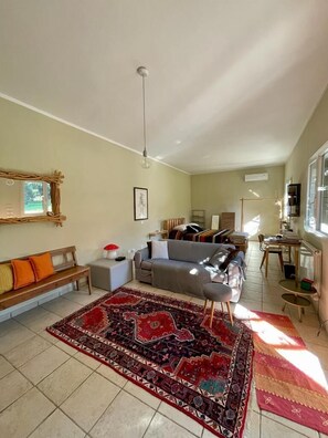 Téléviseur, lecteur de DVD