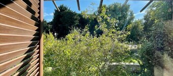 Apartment with Garden View