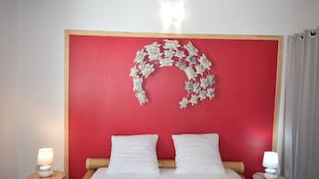 2 Schlafzimmer, BĂŒgeleisen/BĂŒgelbrett, kostenloses WLAN, BettwĂ€sche