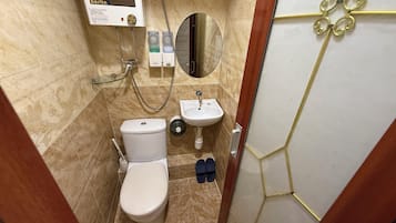 Double Room, Non Smoking | Bathroom
