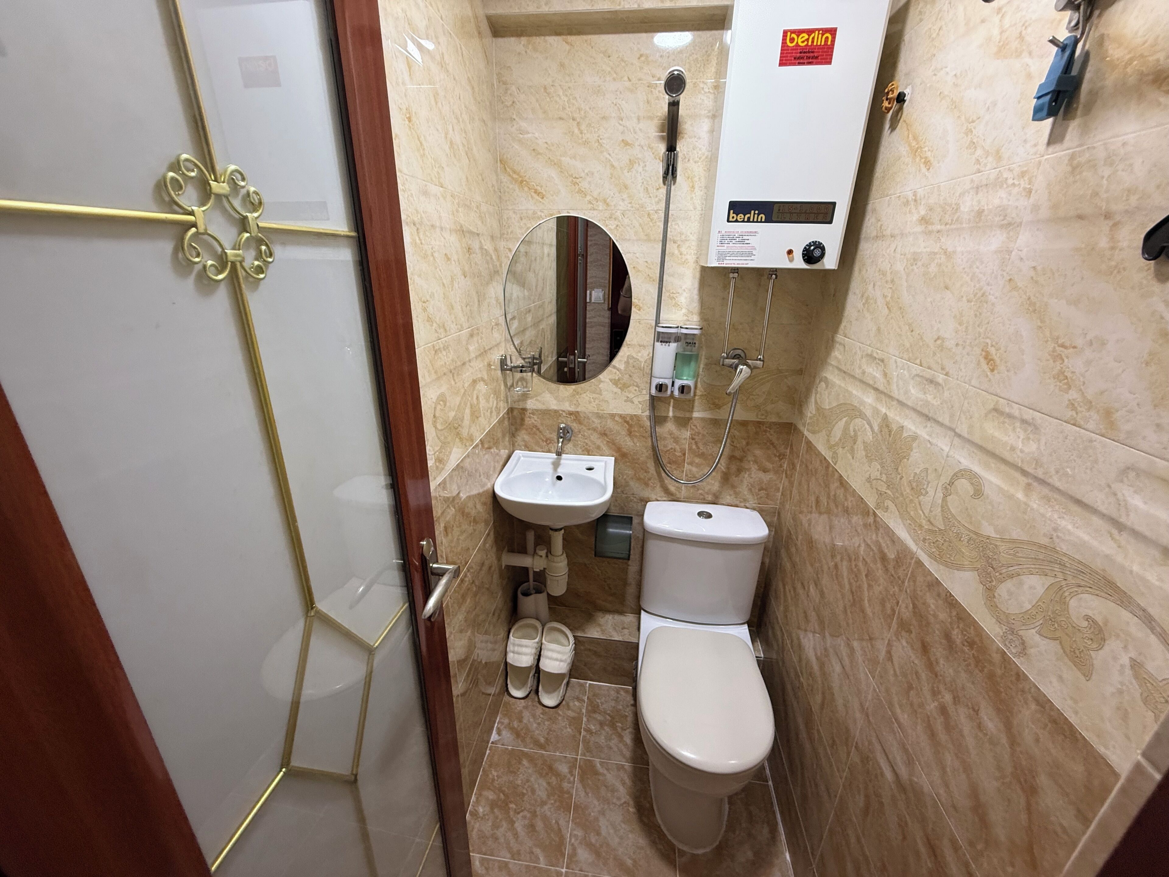 Double Room, Non Smoking | Bathroom shower