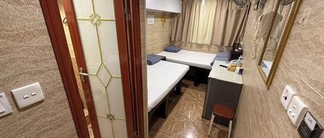 Chambre Familiale, non-fumeurs | Coffres-forts dans les chambres, chambres insonorisées