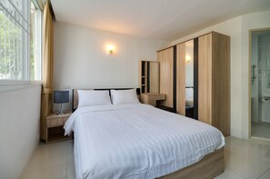 Blackout curtains, iron/ironing board, free WiFi - Le Vanvarothai Saladaeng Residence (Bangkok)