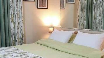 Individually furnished, free WiFi, bed sheets