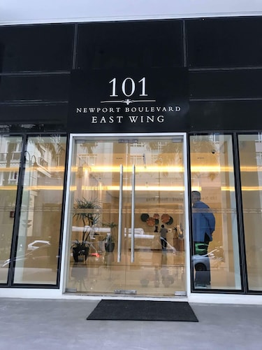 Condo 101 Newport Boulevard
