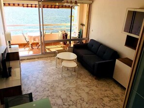 TV - STUDIO + COIN NUIT Panoramic sea view. Facing the Sable beaches (Bandol)