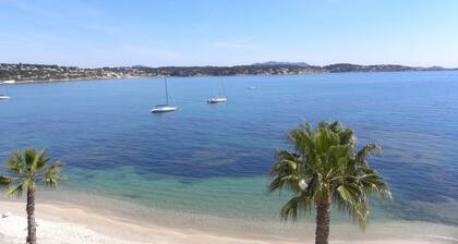 STUDIO + COIN NUIT Vue panoramique Mer. Face aux plages de Sable