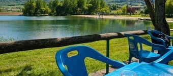 Air-conditioned apartment with shared pool