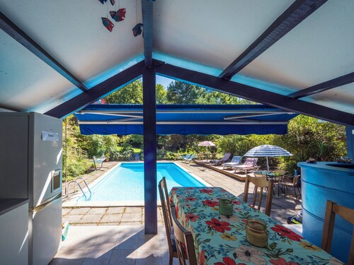 Appartement climatisé avec piscine partagée