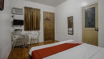 Standard Double Room | 1 bedroom, bed sheets