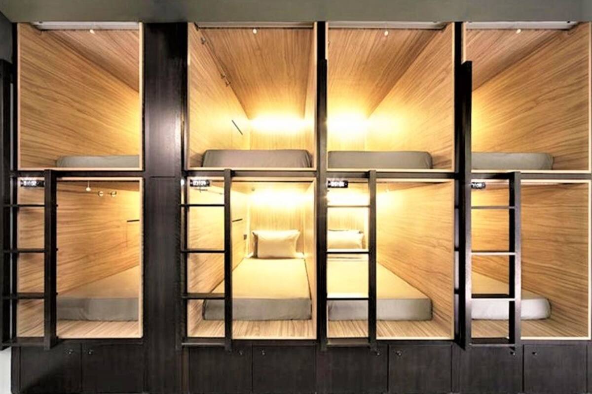 Single Room, Mixed Dorm