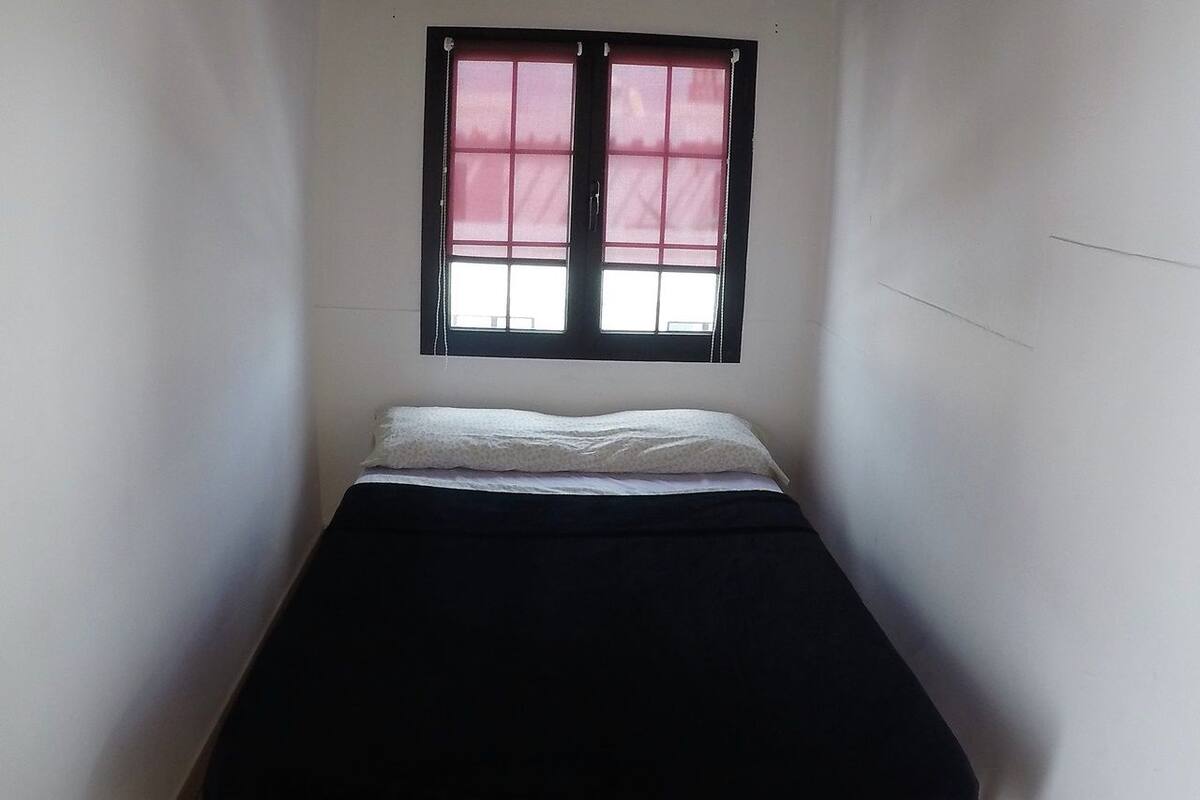 Double Room, Shared Bathroom (With terrace) | Bed sheets
