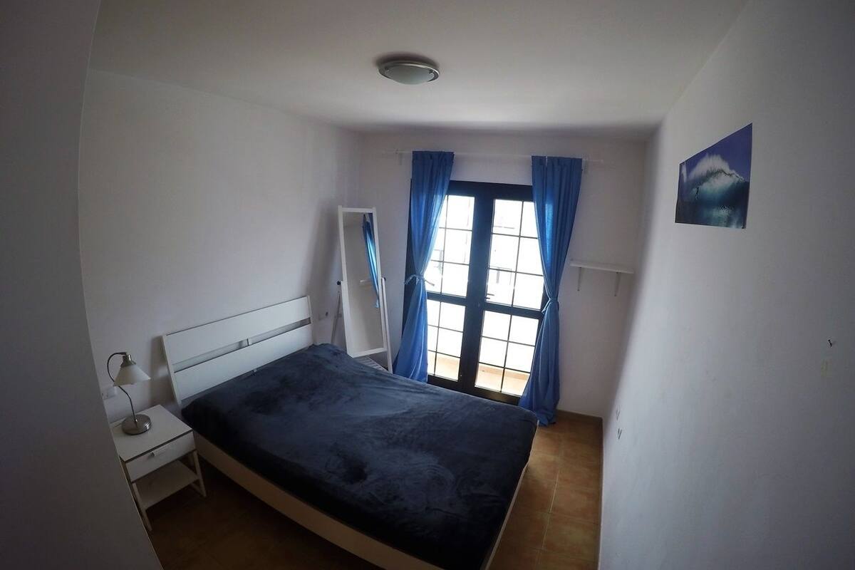 Double Room, Shared Bathroom (with balcony) | Bed sheets