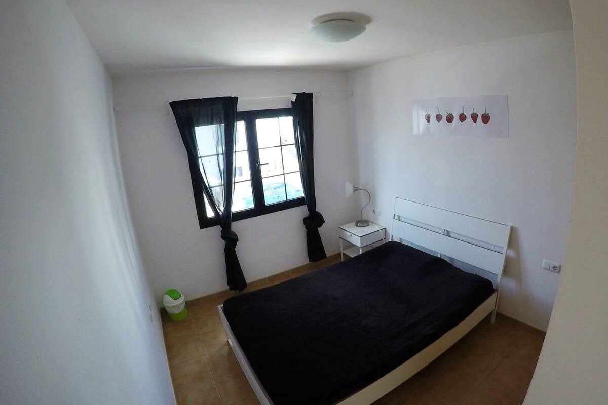 Double Room, Shared Bathroom (Fresa) | Bed sheets