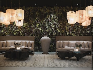 Soins corporels, massages des tissus profonds, massages suédois