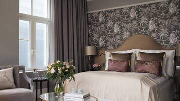 Egyptian cotton sheets, premium bedding, down duvets, pillow-top beds