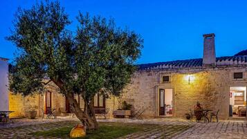 Superior Room (14) | Exterior