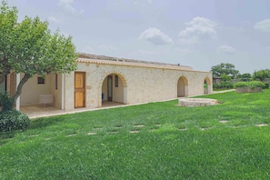 Exterior - Masseria Casina Vitale (Ceglie Messapica)