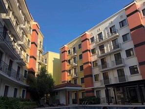Exterior - Manila Fully furnished, 2 bedroom 1T&B 41.82 sq.m. (Las Pinas)