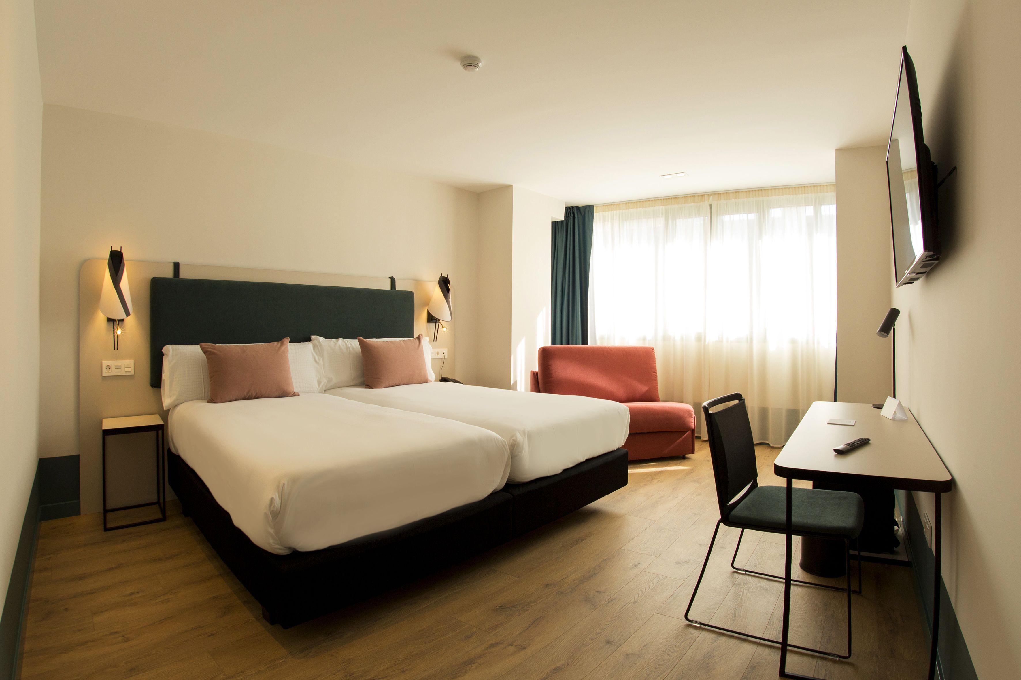 double room (with sofa bed) | minibar, in-room safe, desk, blackout curtains