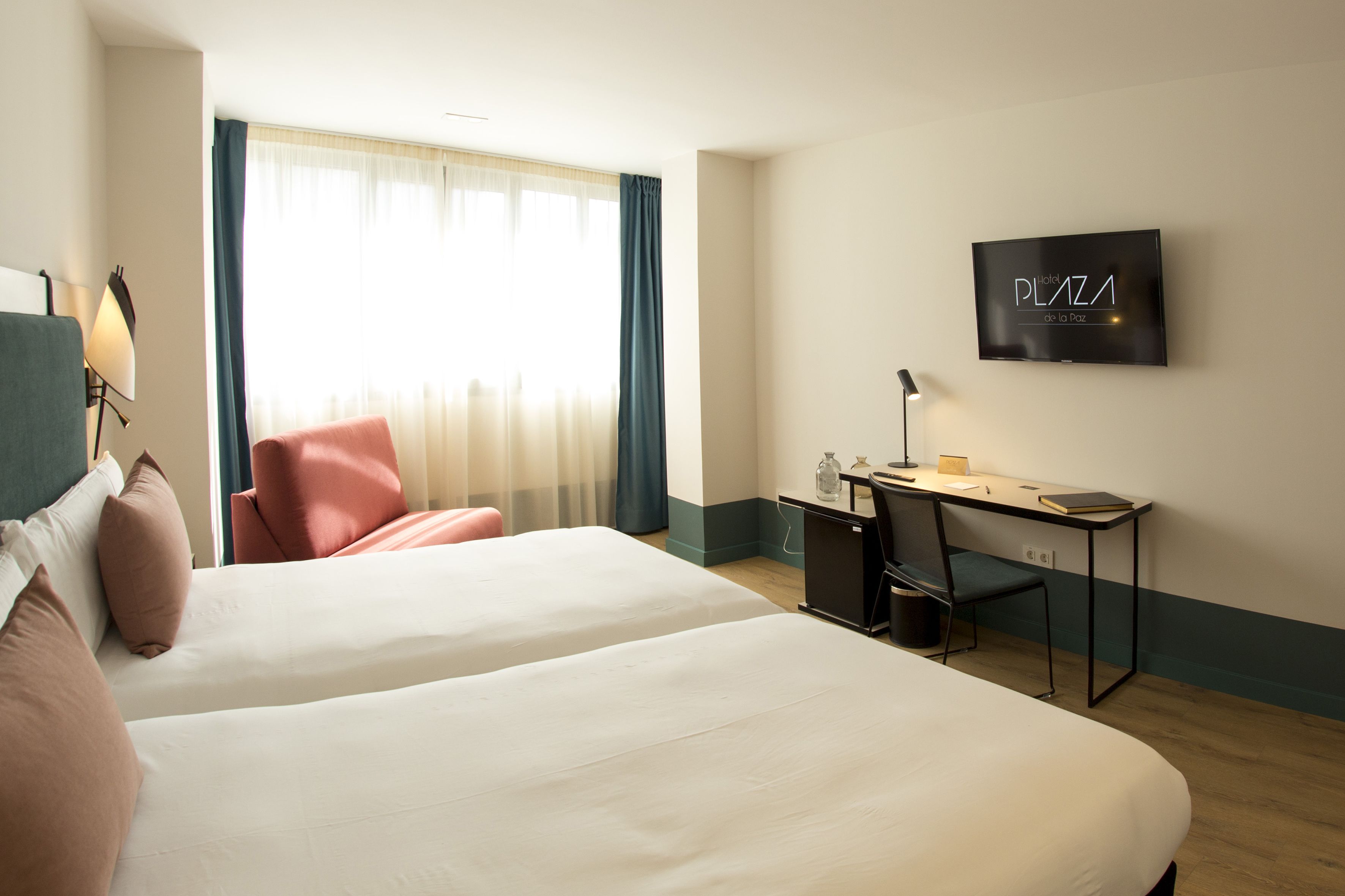 double room (with sofa bed) | minibar, in-room safe, desk, blackout curtains