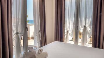 Deluxe-Doppel- oder -Zweibettzimmer, Terrasse, Meerblick