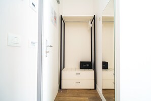 Single Room, Balcony