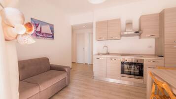 Apartment, Terrasse | Wohnbereich